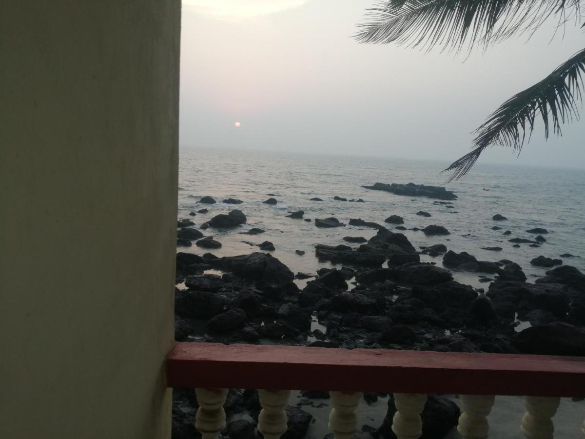 Shree Sai Cottage Sea View Arambol Exterior photo